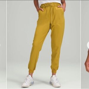 Lululemon | Stretch High-Rise Jogger *Full Length Auric Gold W5DCRS